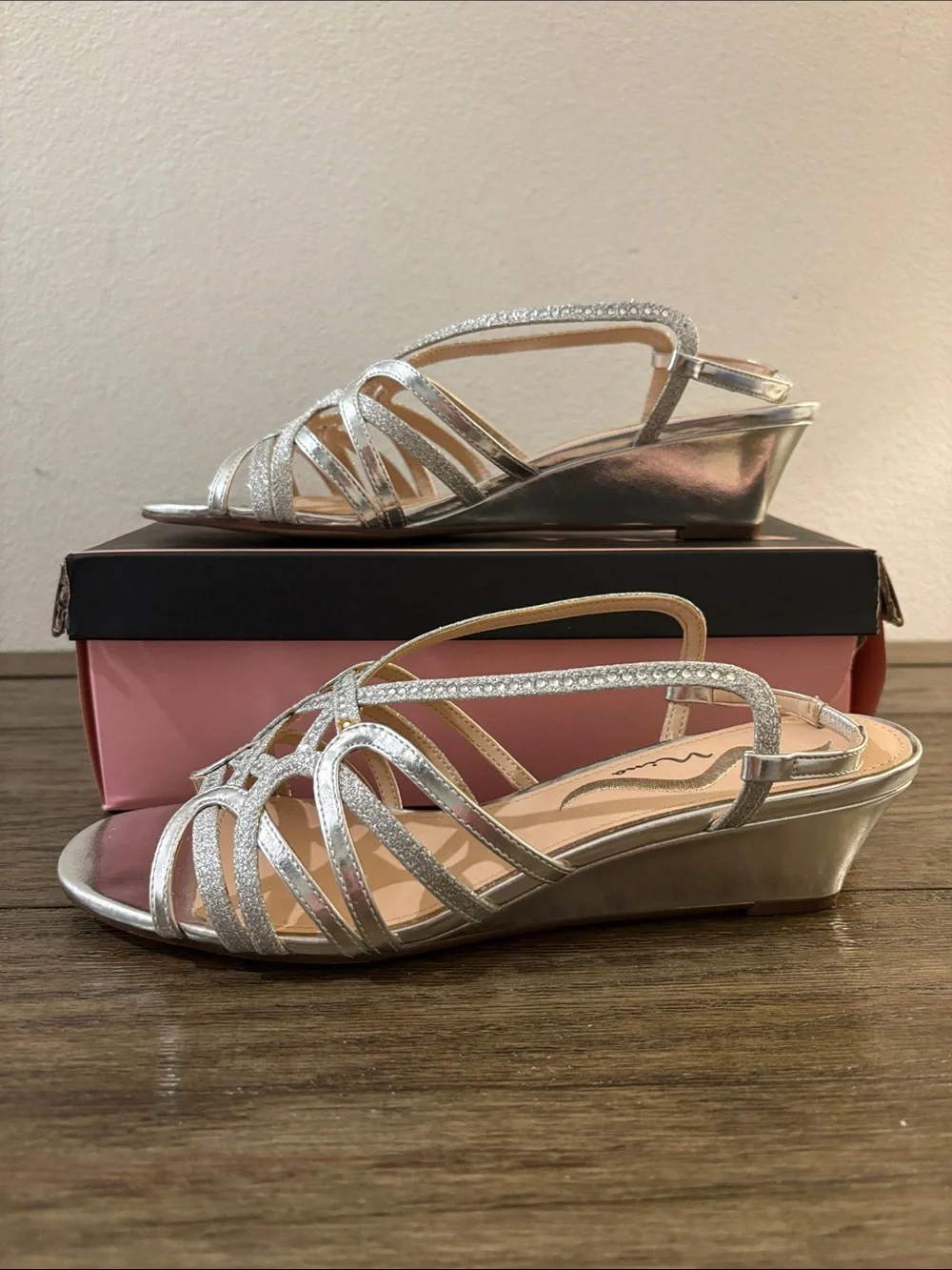 Nina good used
